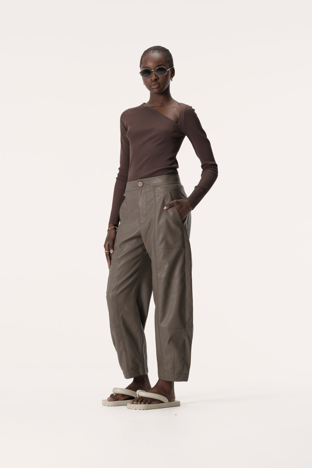 Roslyn Knit Top - Dark Taupe