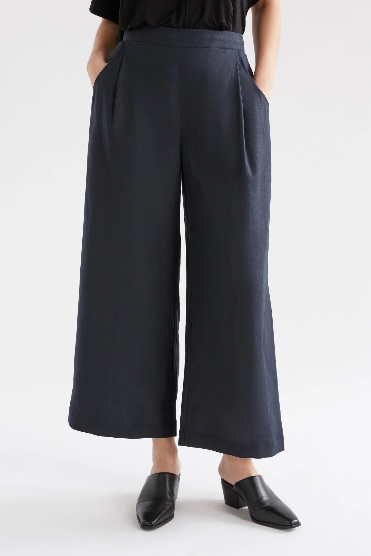Ilona Pant - Space Blue