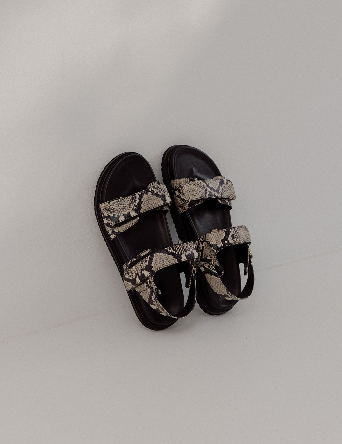 Isla Sandal - Snake/Black