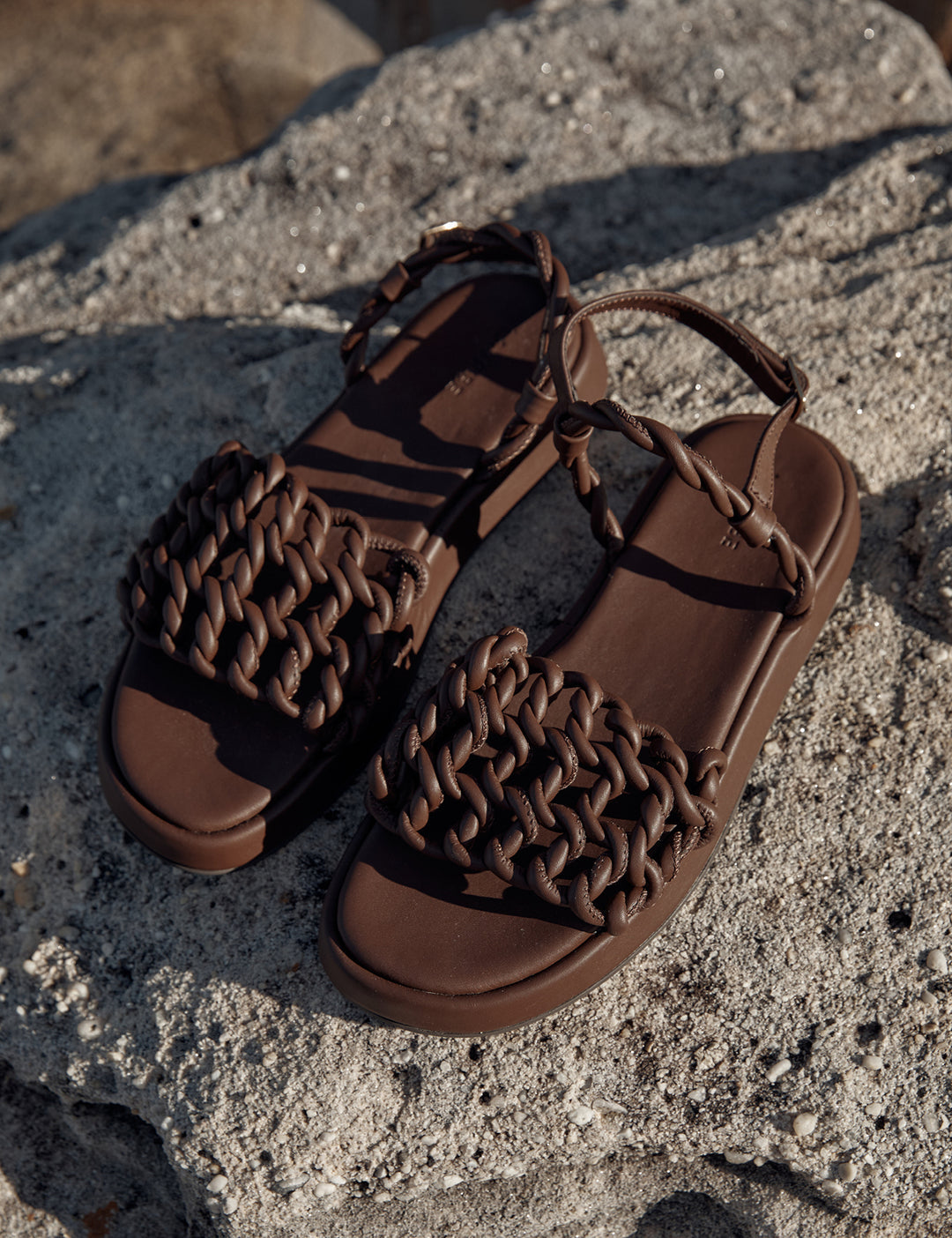 Loop Sandal - Chocolate