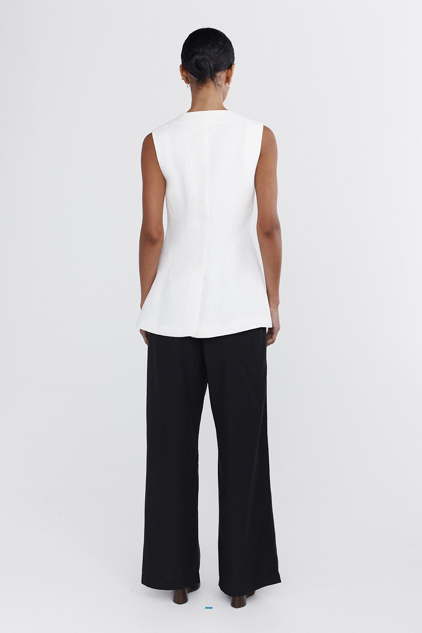 Leo Vest - Ivory Hemp