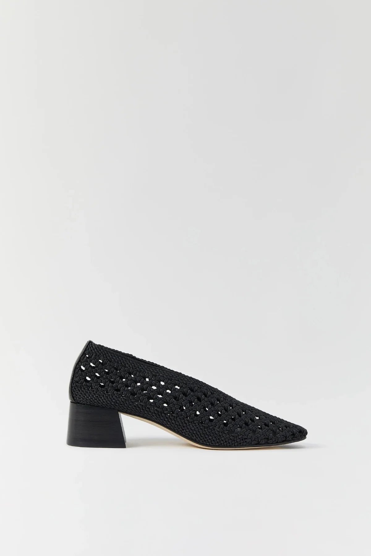 Taissa Courts - Black