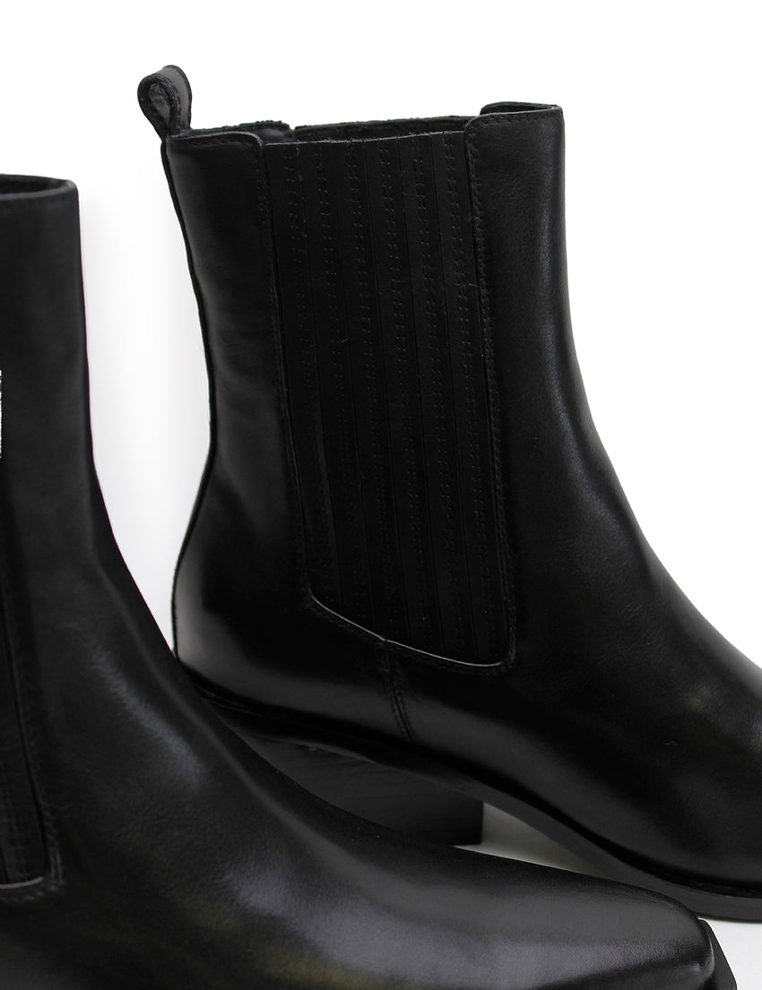 Remi Boot - Black