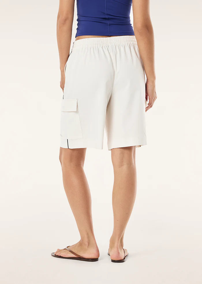 Residency Short - Whisper White