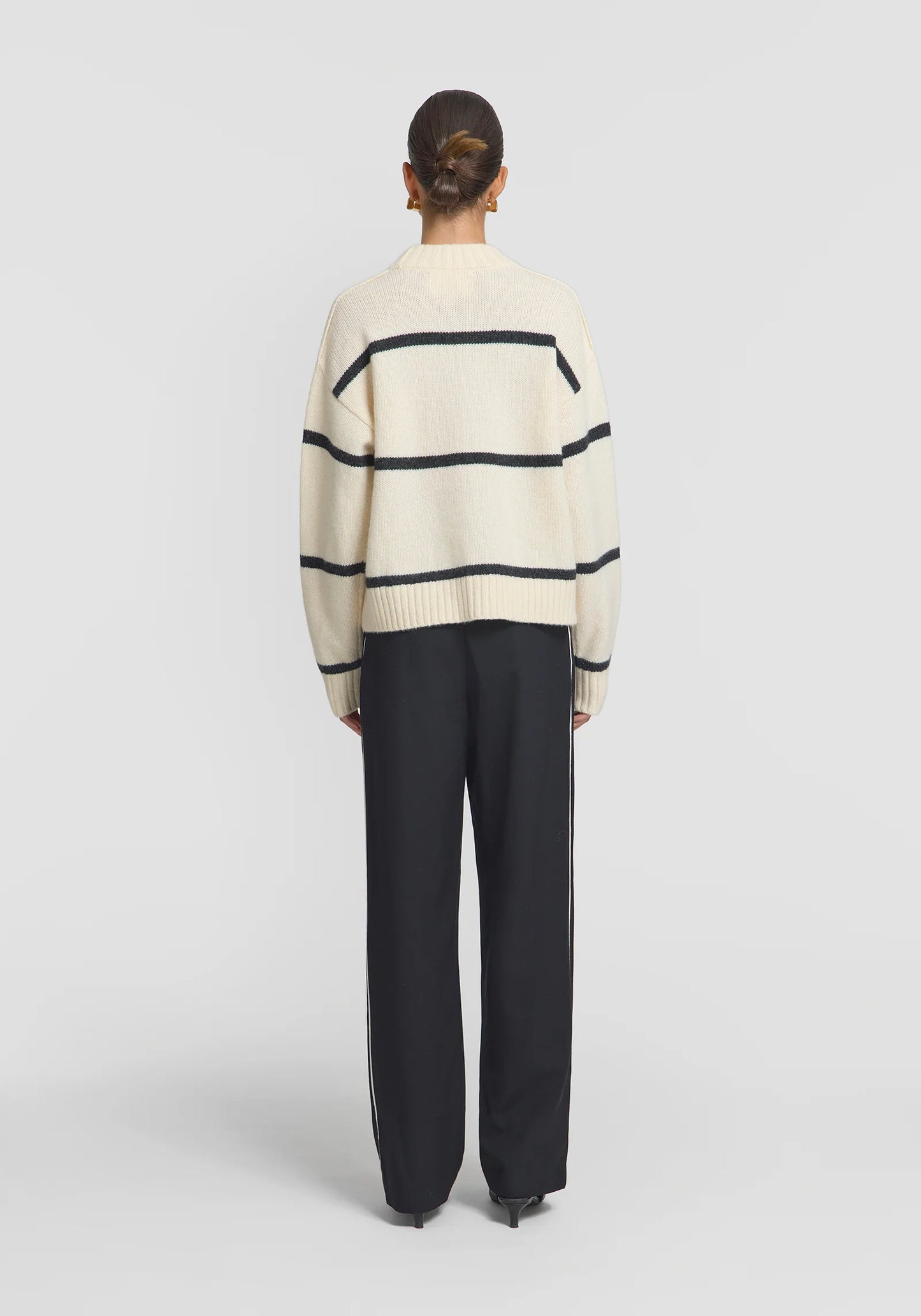 Invictus Knit - Ivory /Charcoal