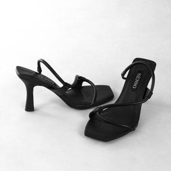 Uxley - Ebony Kid (Matte)