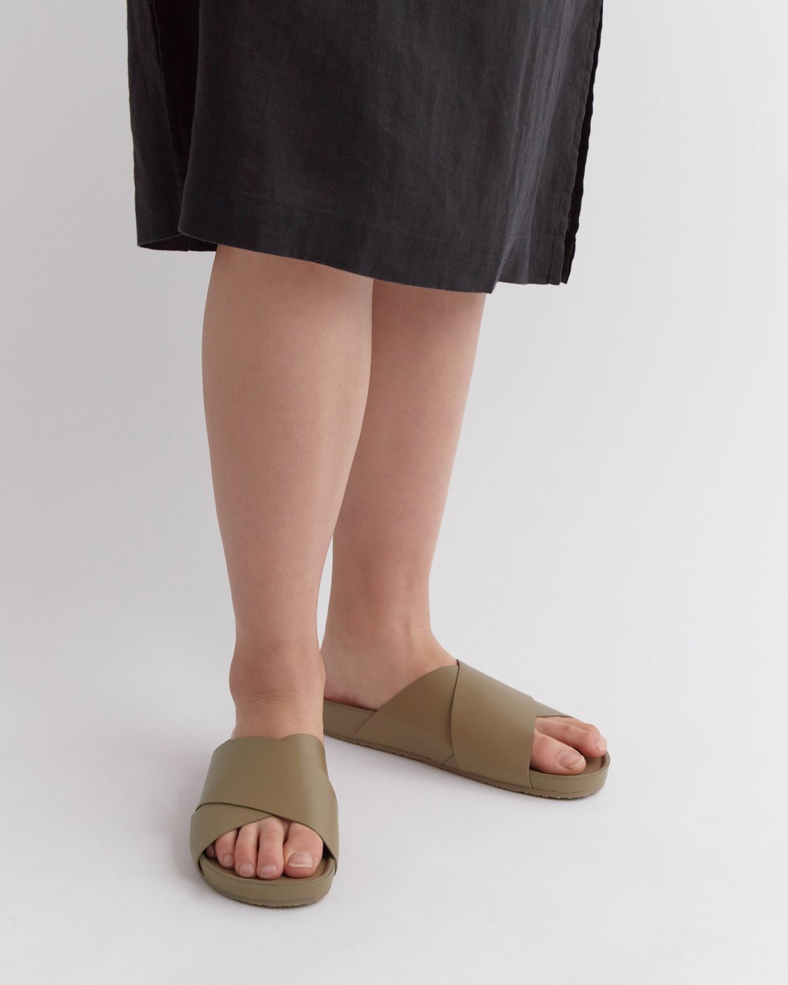 Crossover Slide - Olive
