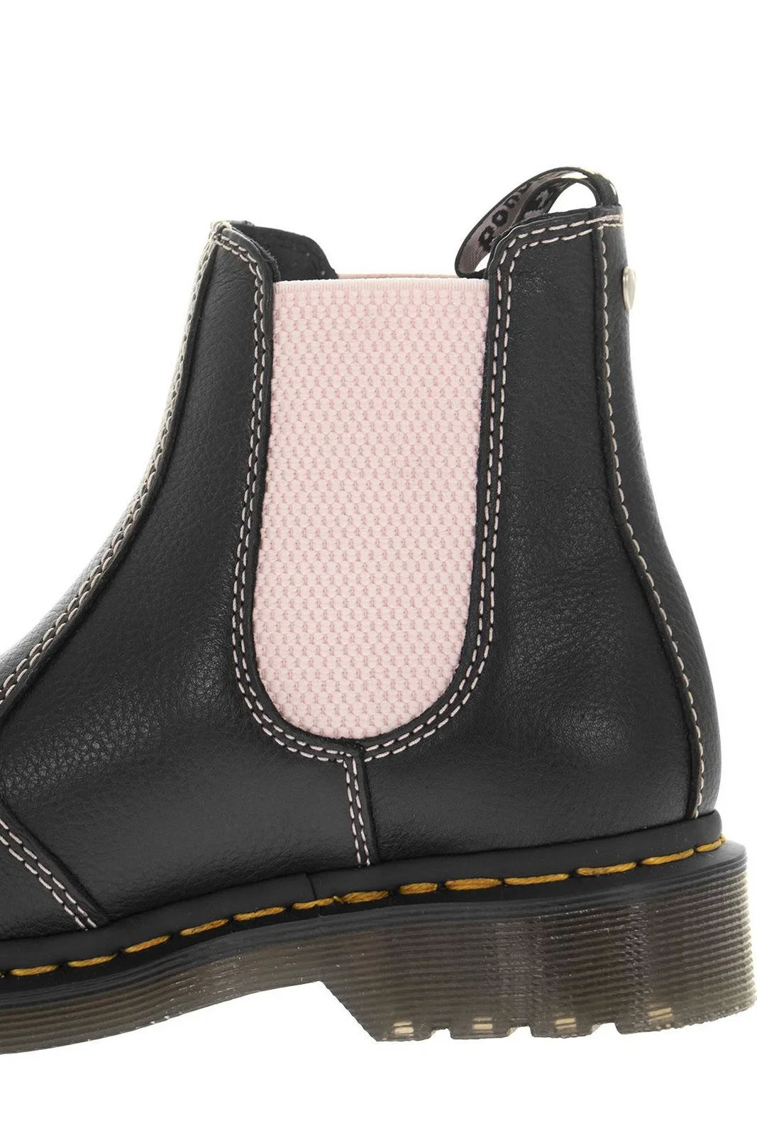 2976 Chelsea Boot - Black / Chalk Pink