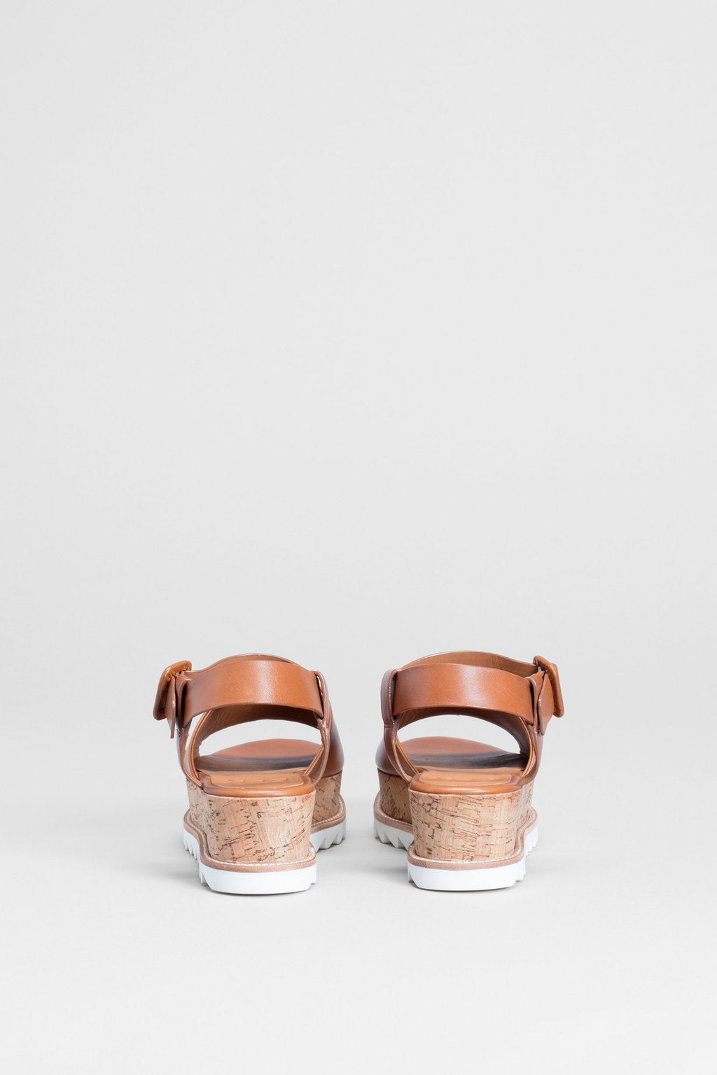 Trad Platform - Tan