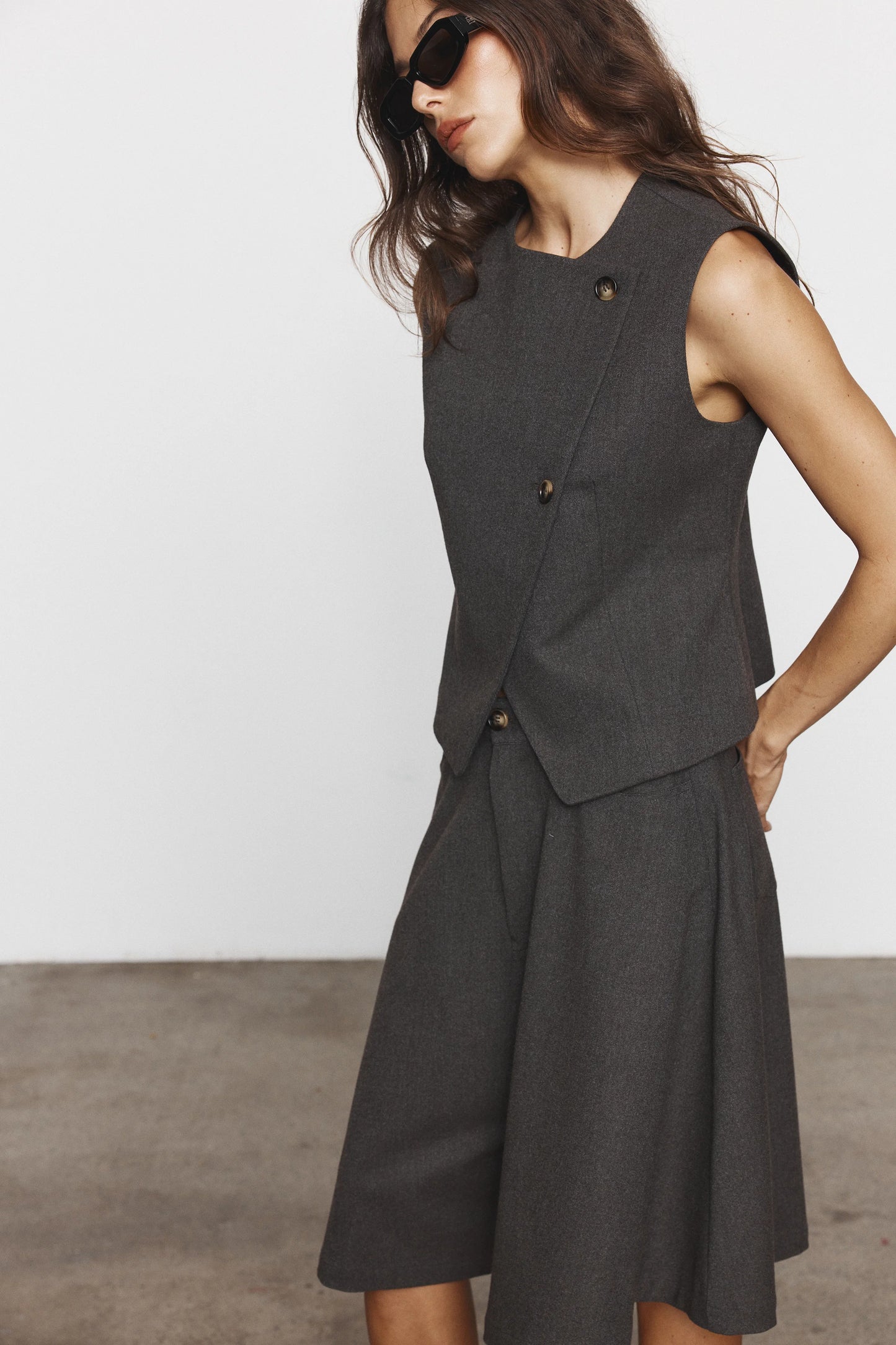 Jasmine Vest - Charcoal
