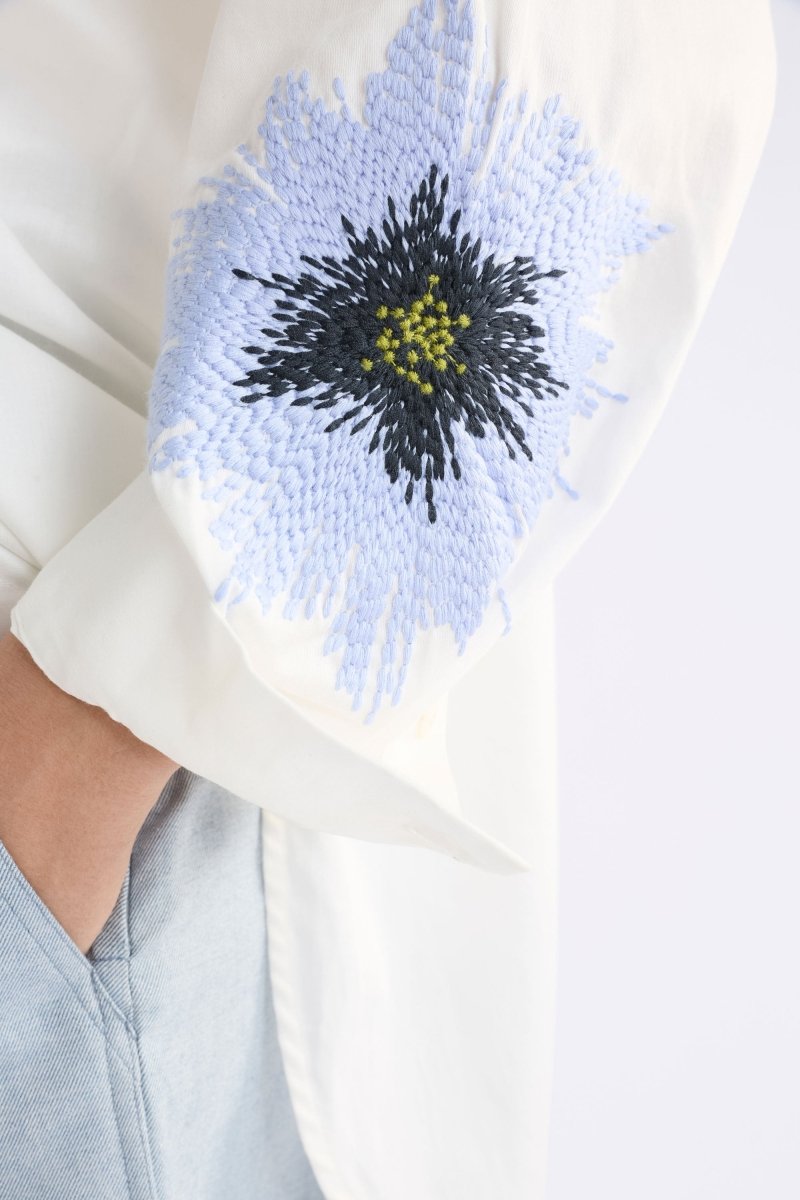 Eiren Relaxed Shirt - White/Lilac Blue