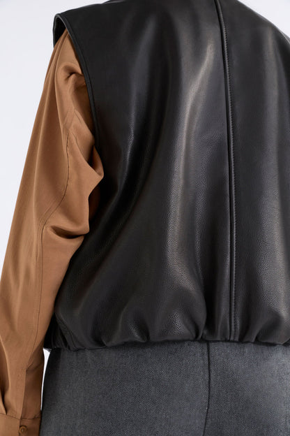 Striind Vest - Black