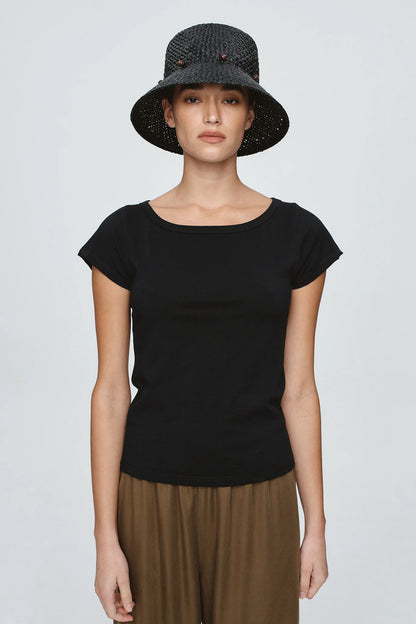 Avia Hat - Black