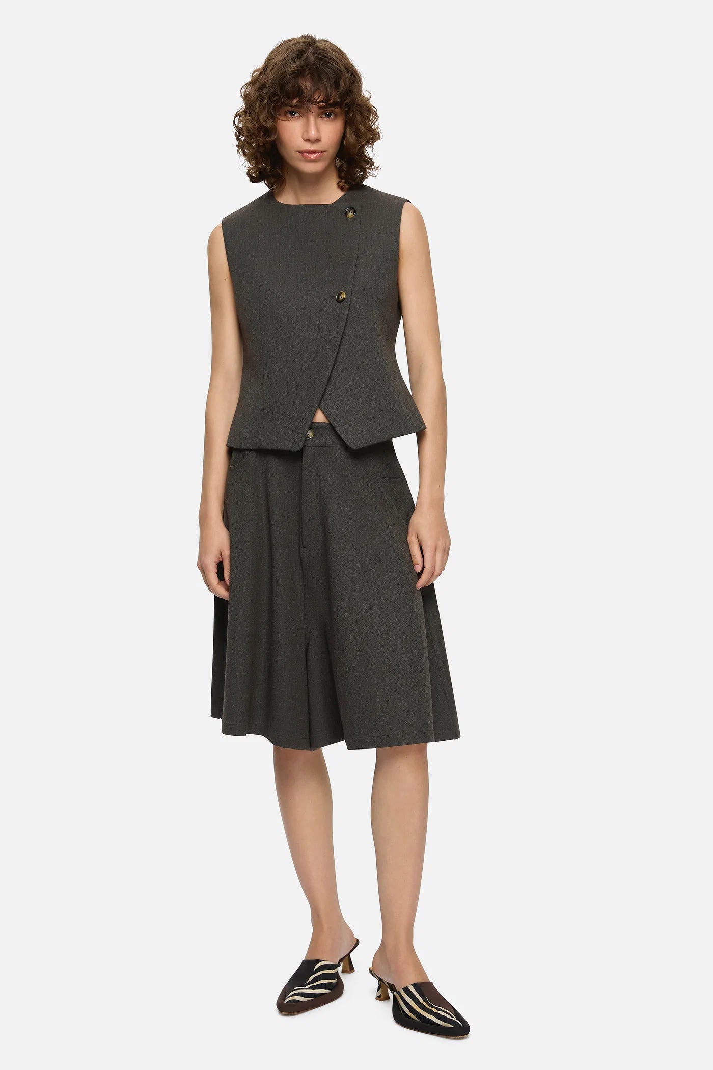 Jasmine Vest - Charcoal