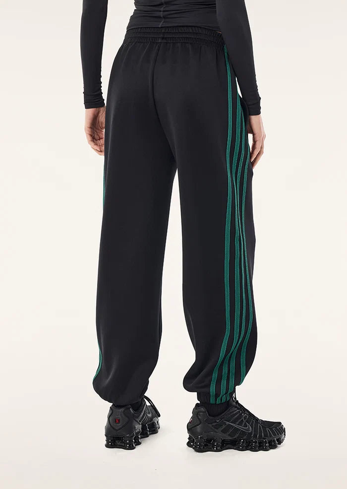 Clarity Trackpant - Black