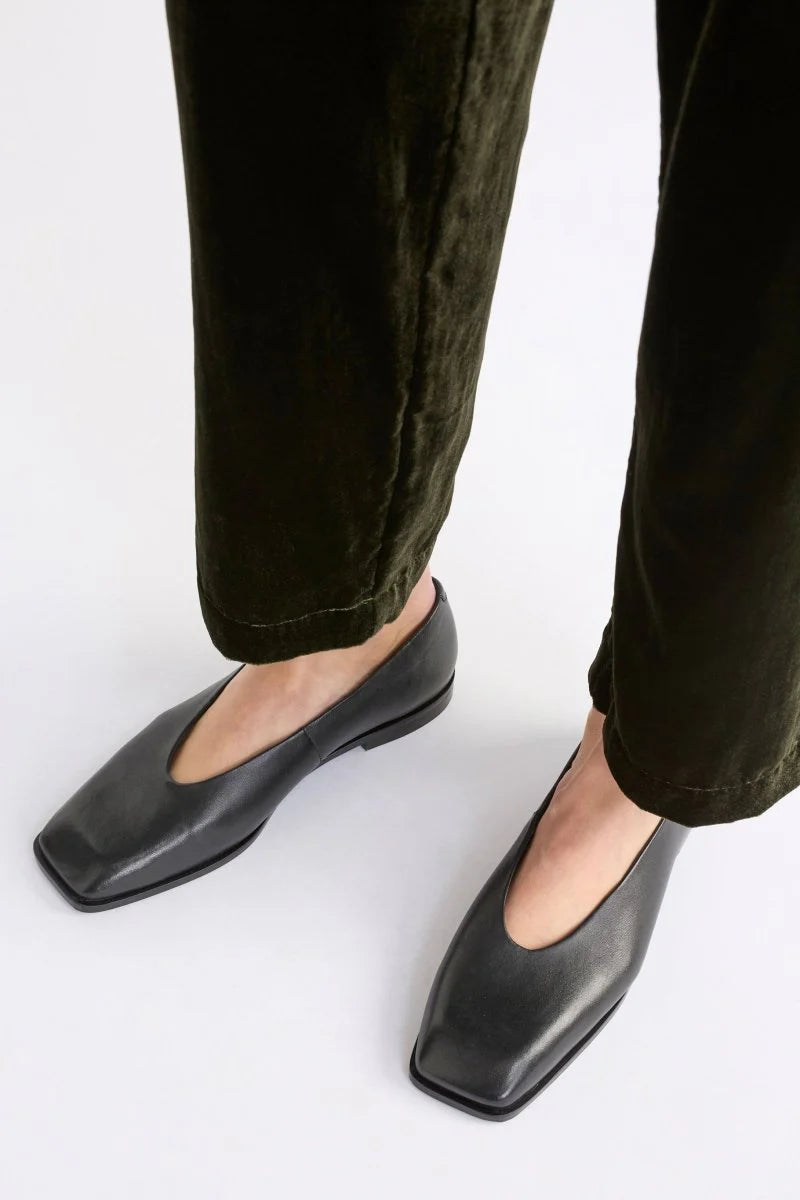Feldde Flat - Black