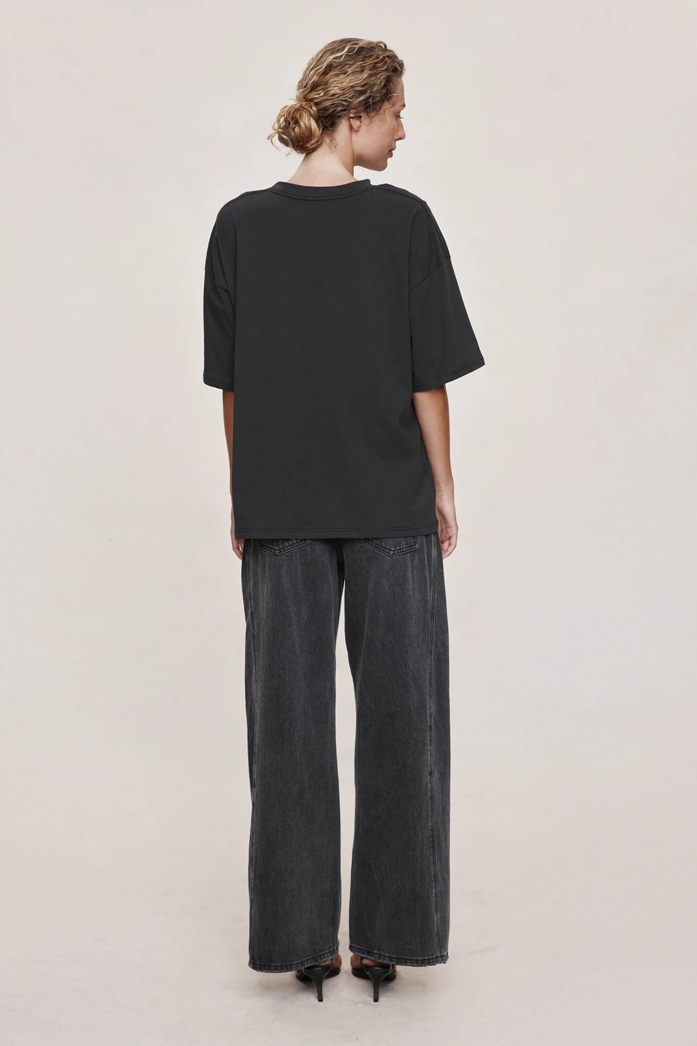 Hele Tee - Black