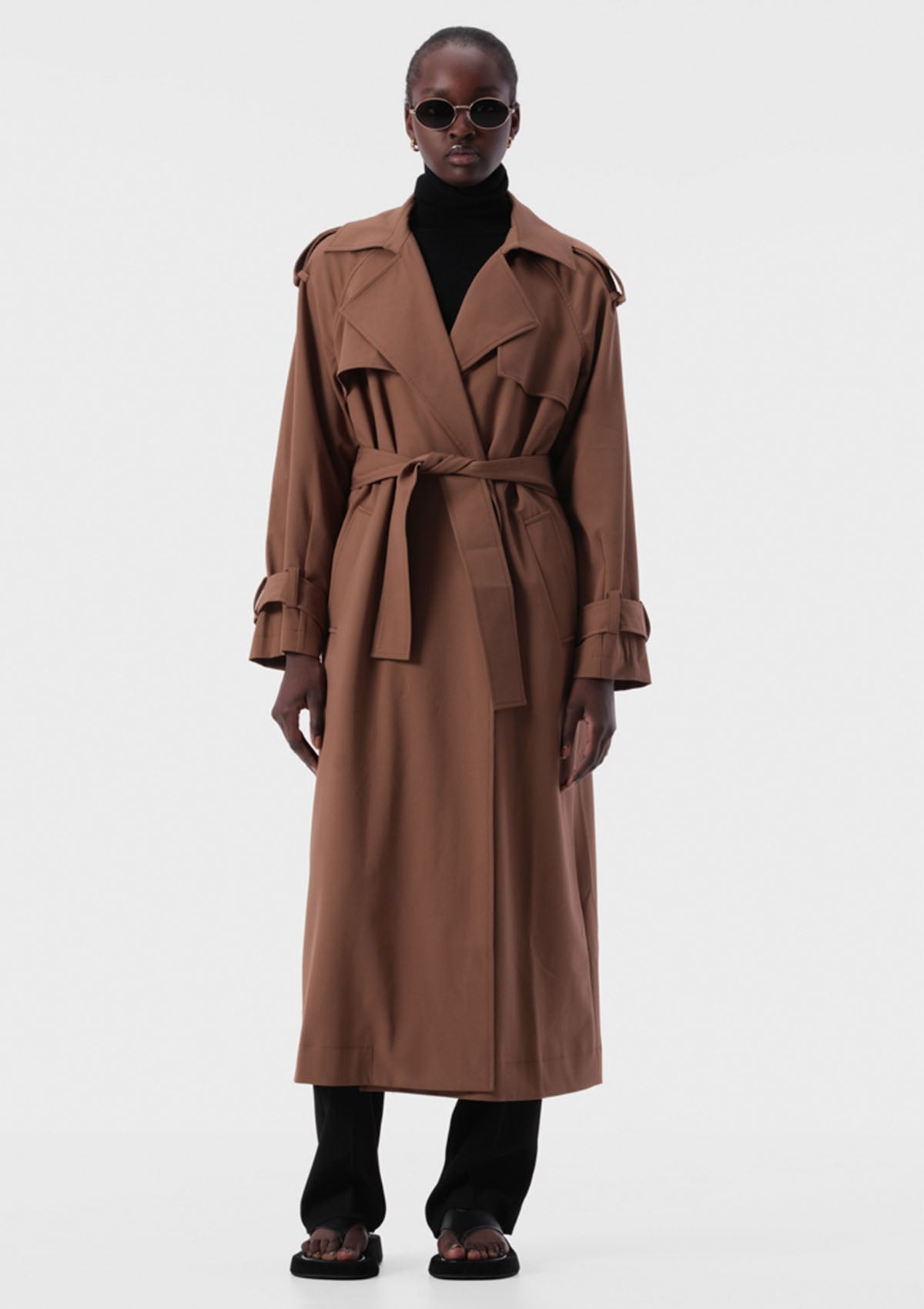 Josefine Trench - Camel