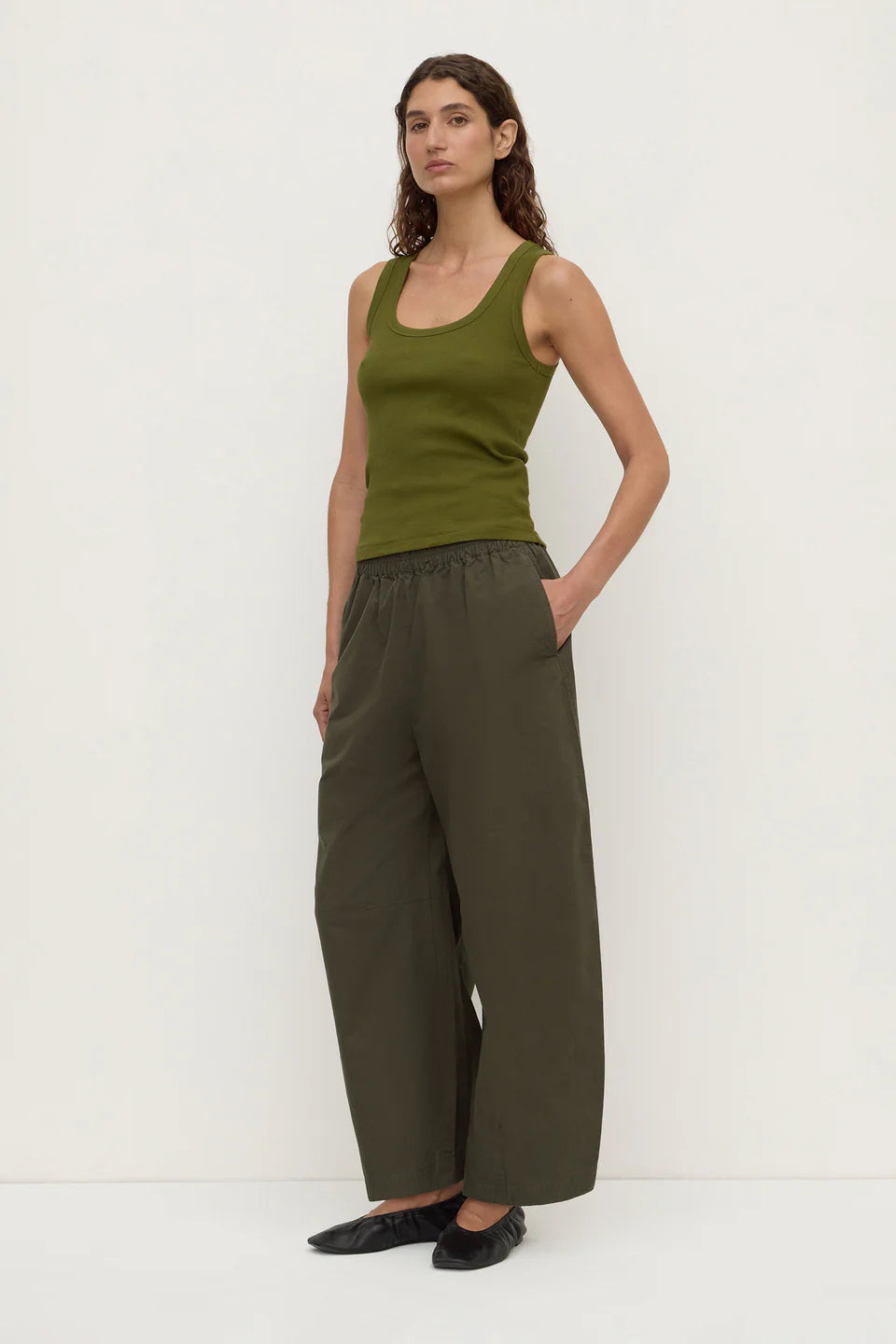 Lola Barrel Pant - Dark Military