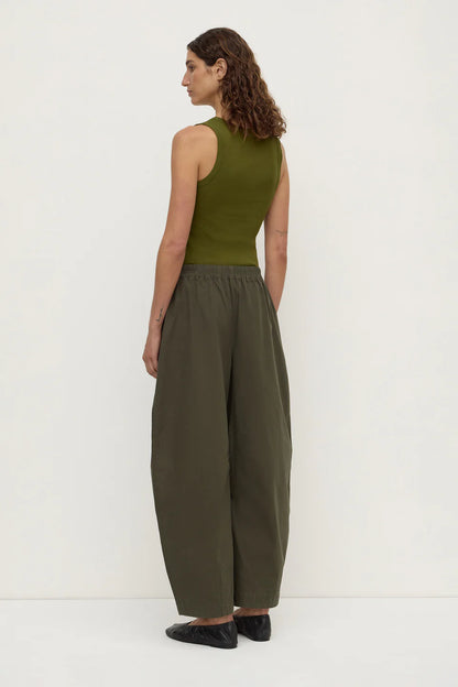 Lola Barrel Pant - Dark Military