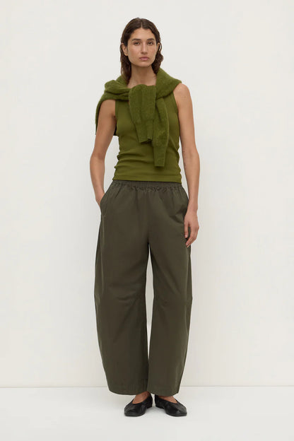 Lola Barrel Pant - Dark Military