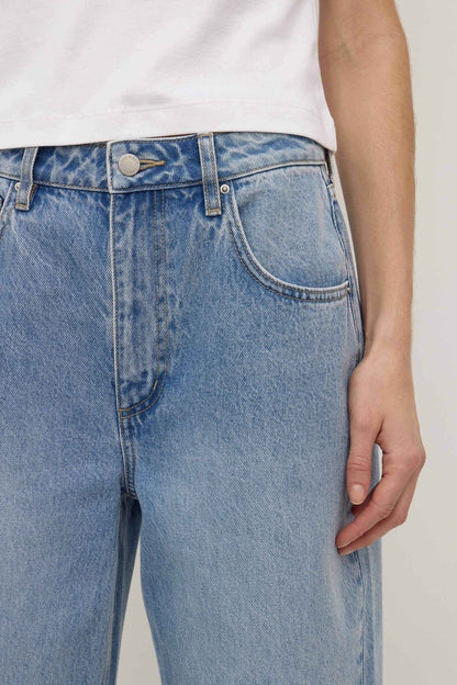 Low Curve Mid Rise Jean - Indigo Fade