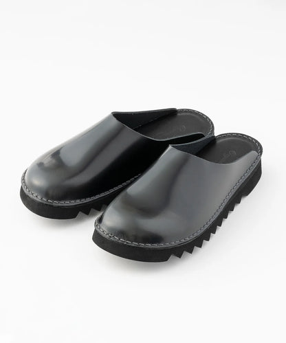Delft - Brushed Black