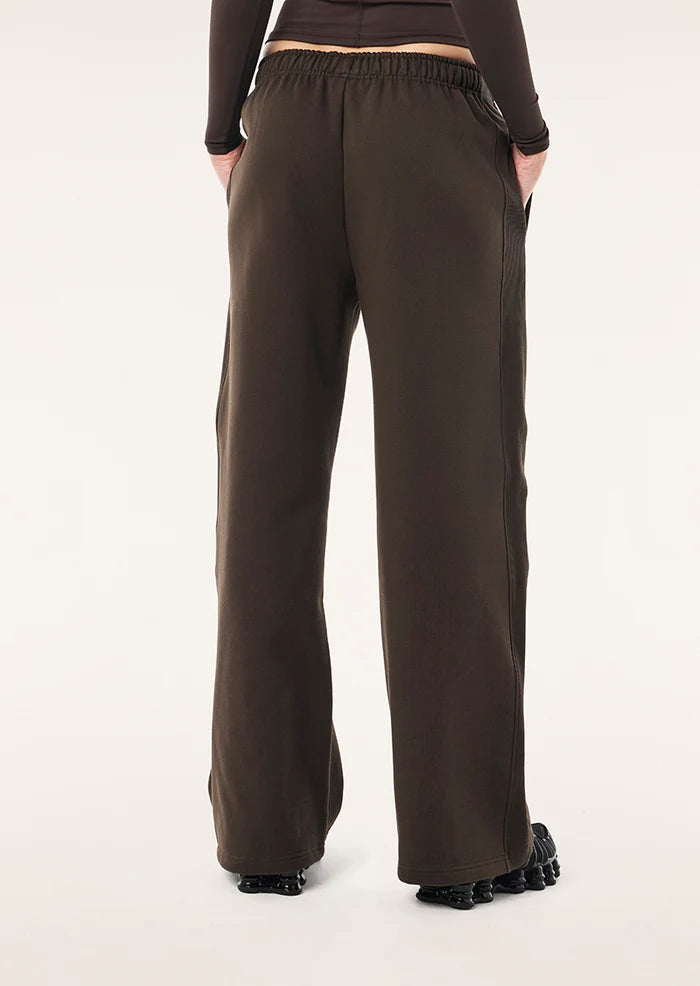 Voltage Straight Leg Trackpant - Coffee