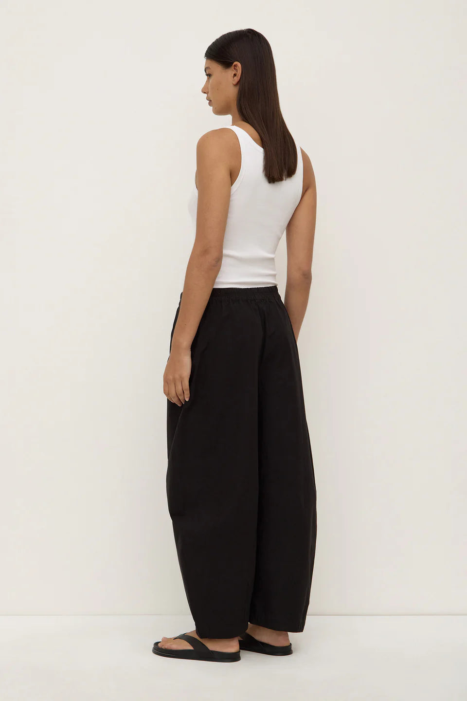 Lola Barrel Pant - Black