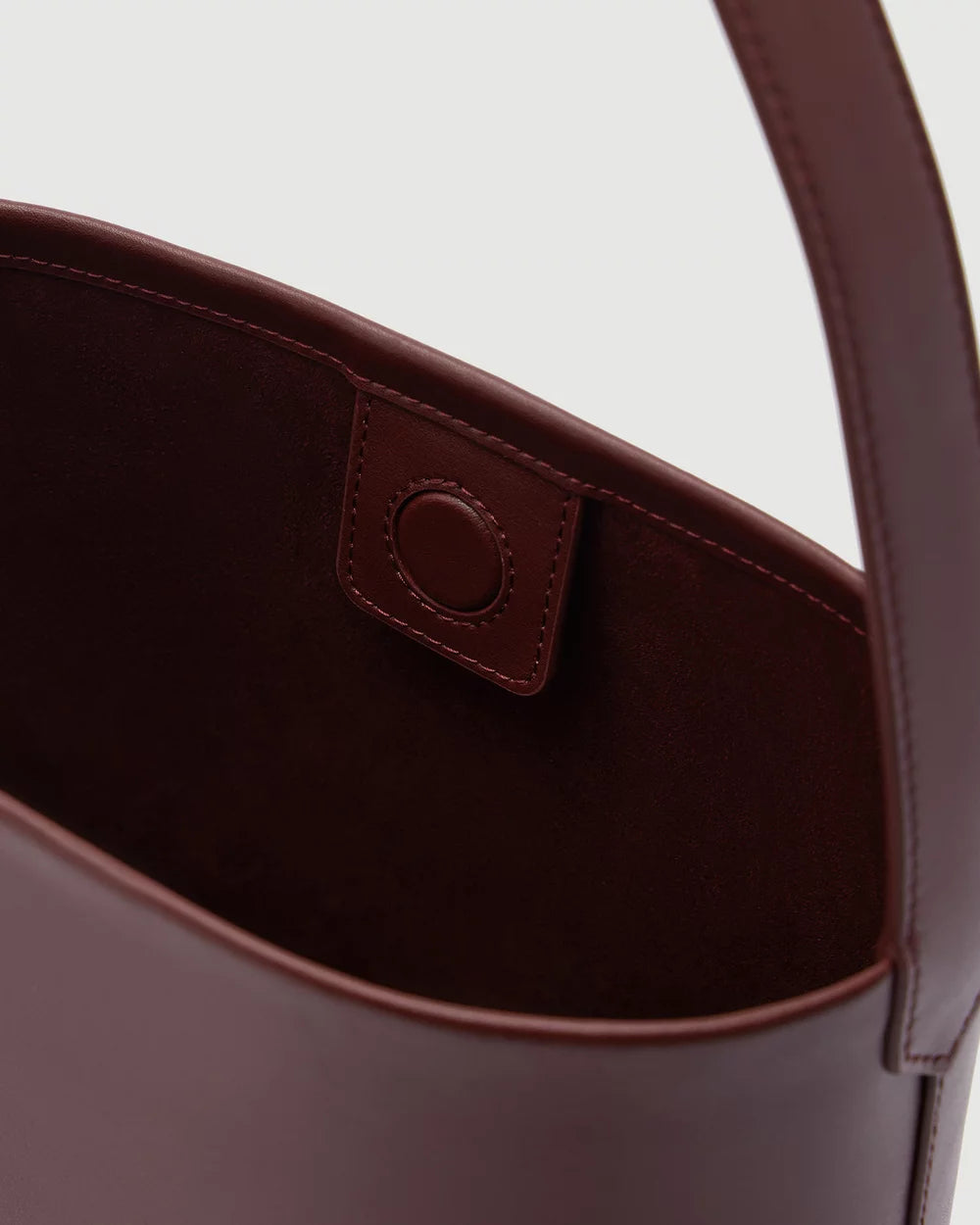 Nova Mini Bucket Bag - Raisin